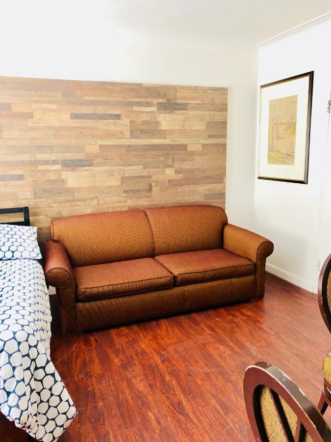 Stylish Montreal Apartment: Comfortable Stay In The Golden Square Mile Kültér fotó