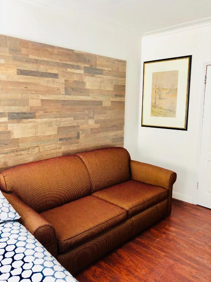 Stylish Montreal Apartment: Comfortable Stay In The Golden Square Mile Kültér fotó